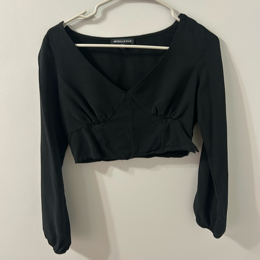 Kendall & Kylie Elegant Black V-Neck Blouse